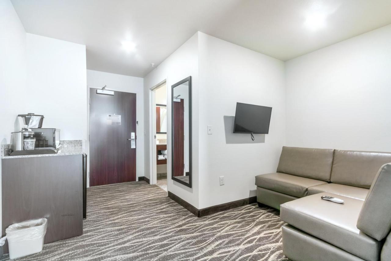 Cobblestone & - Hotel 2*