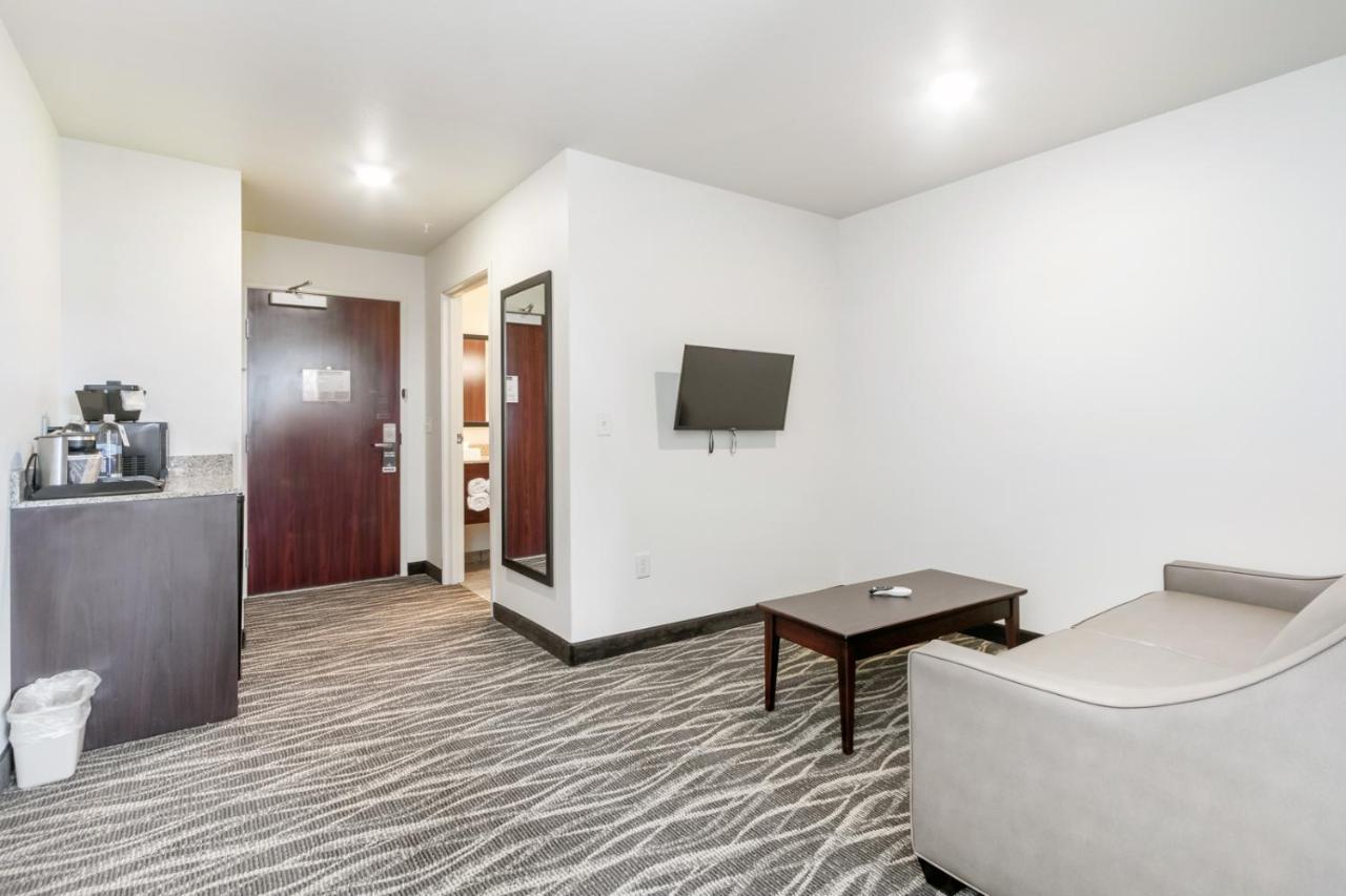 Cobblestone & - Hotel Janesville