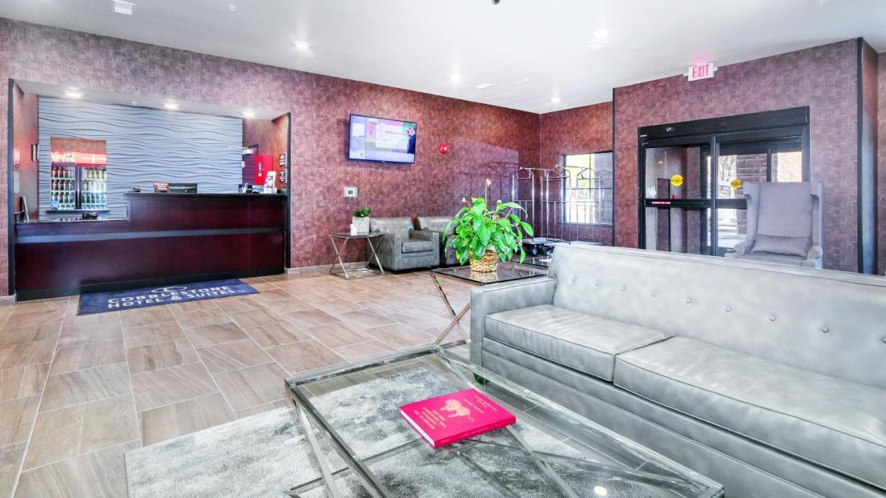 Cobblestone & - Hotel 2*