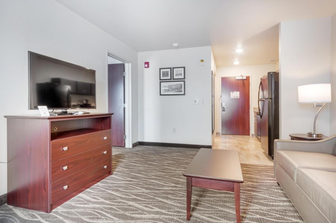 Cobblestone & - Hotel 2*